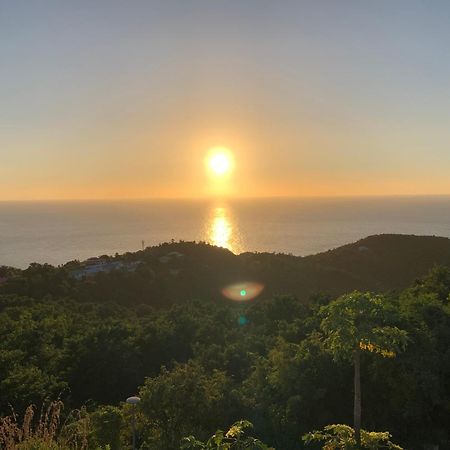 Paradis Au Soleil, Vue Panoramique Sur Mer Bouillante Eksteriør billede